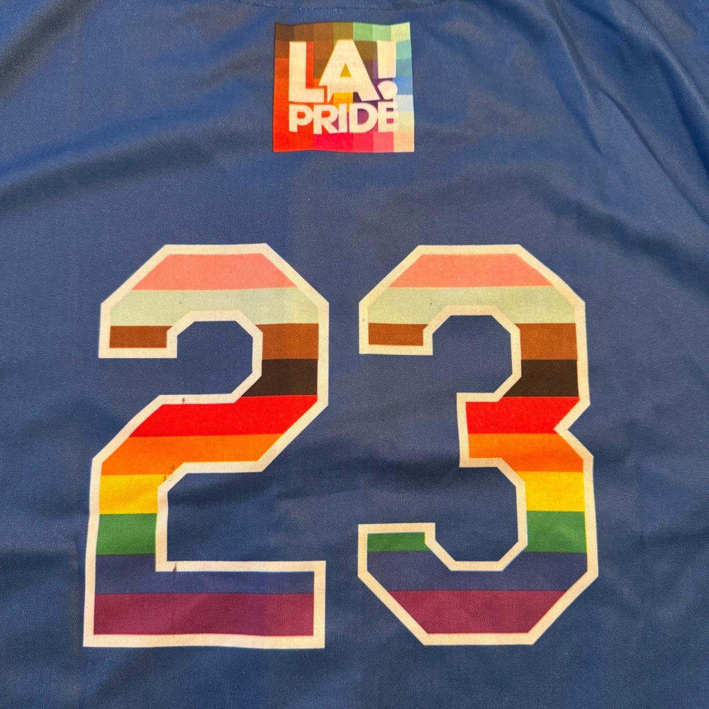 LA Dodgers Pride Night Jersey Blue Rainbow 2023 LA Pride Baseball Shirt Mens XL - Picture 6 of 7